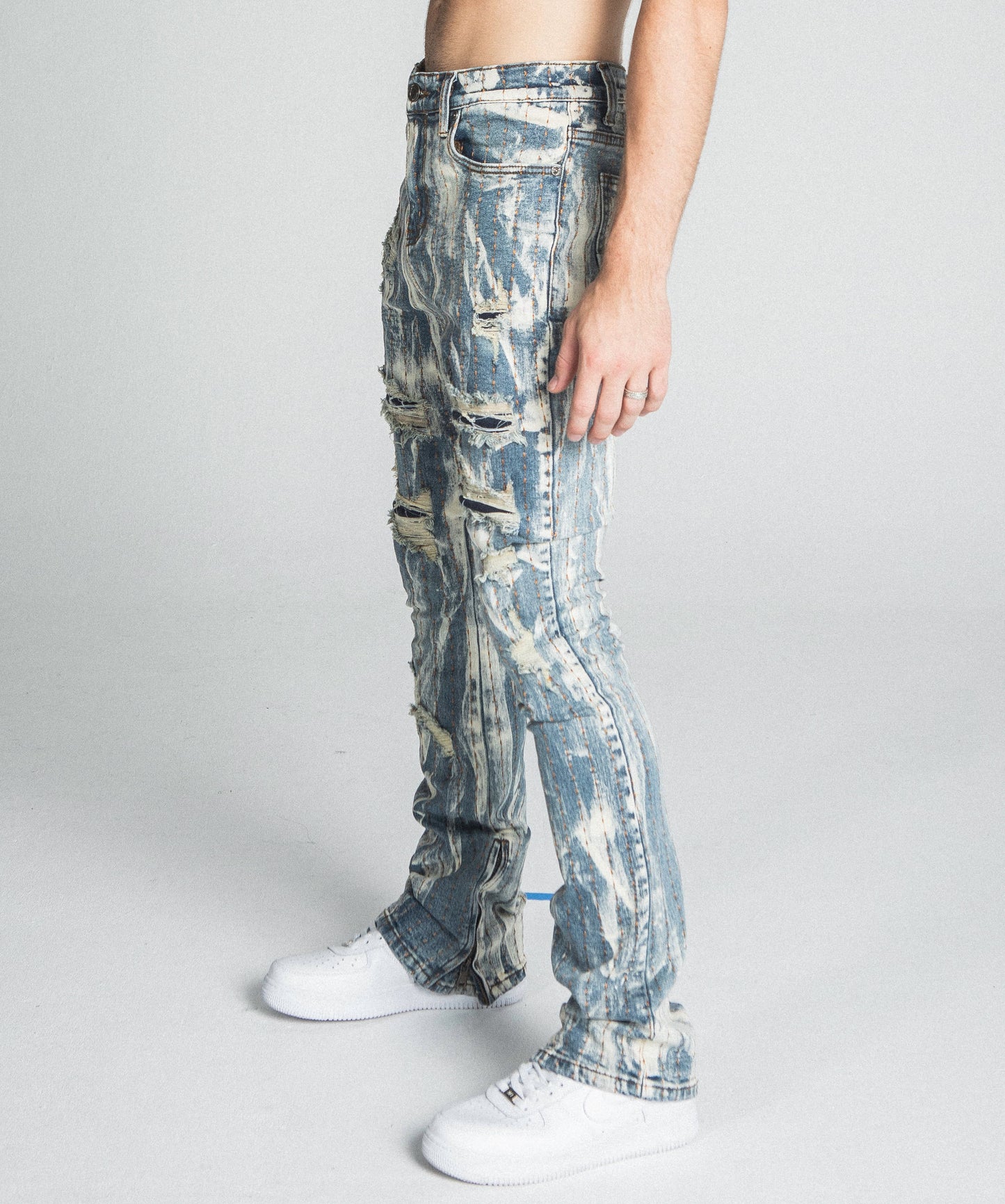 THREAD LINE STACKED JEANS