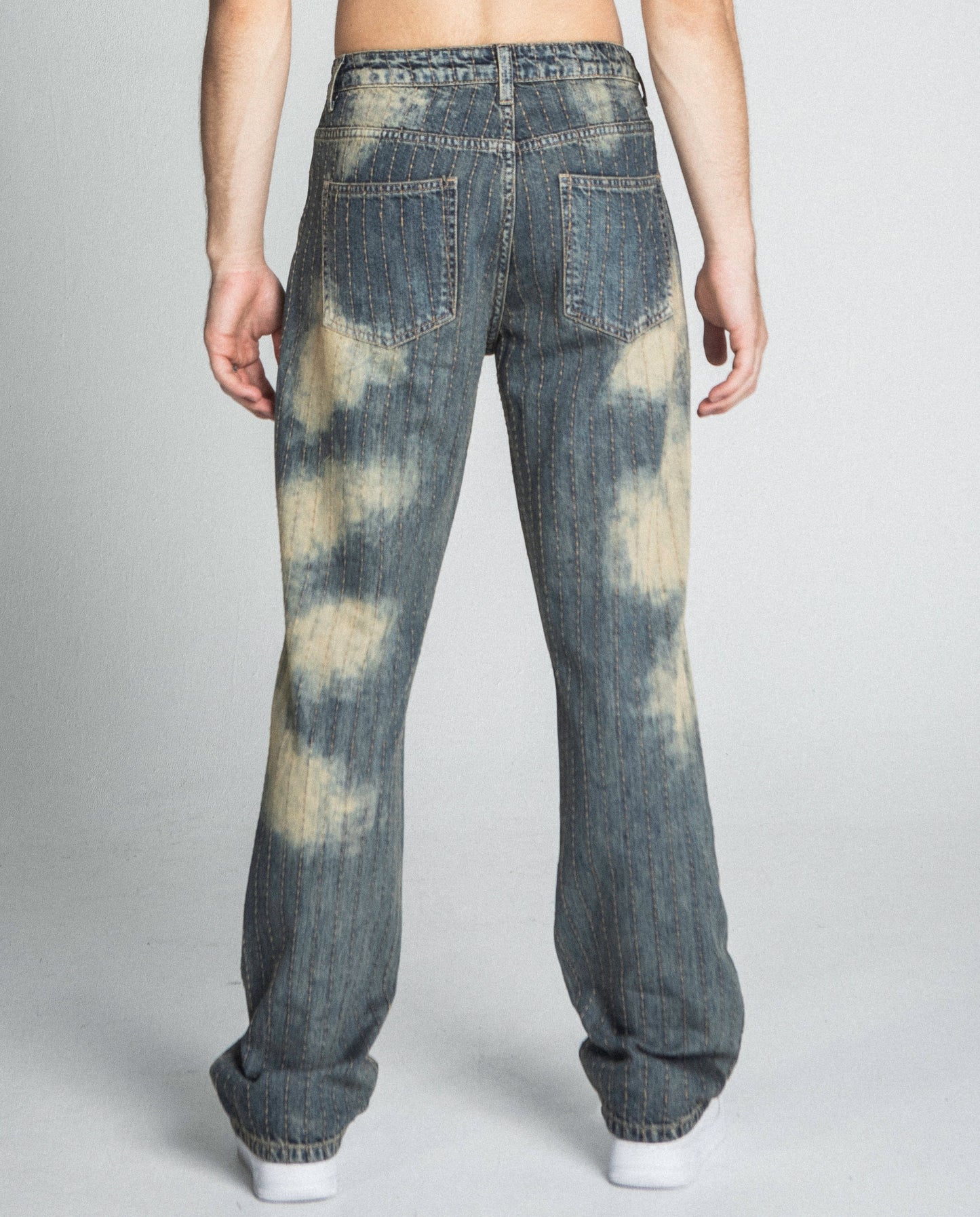 VINTAGE THREAD LINE LOOSE JEANS