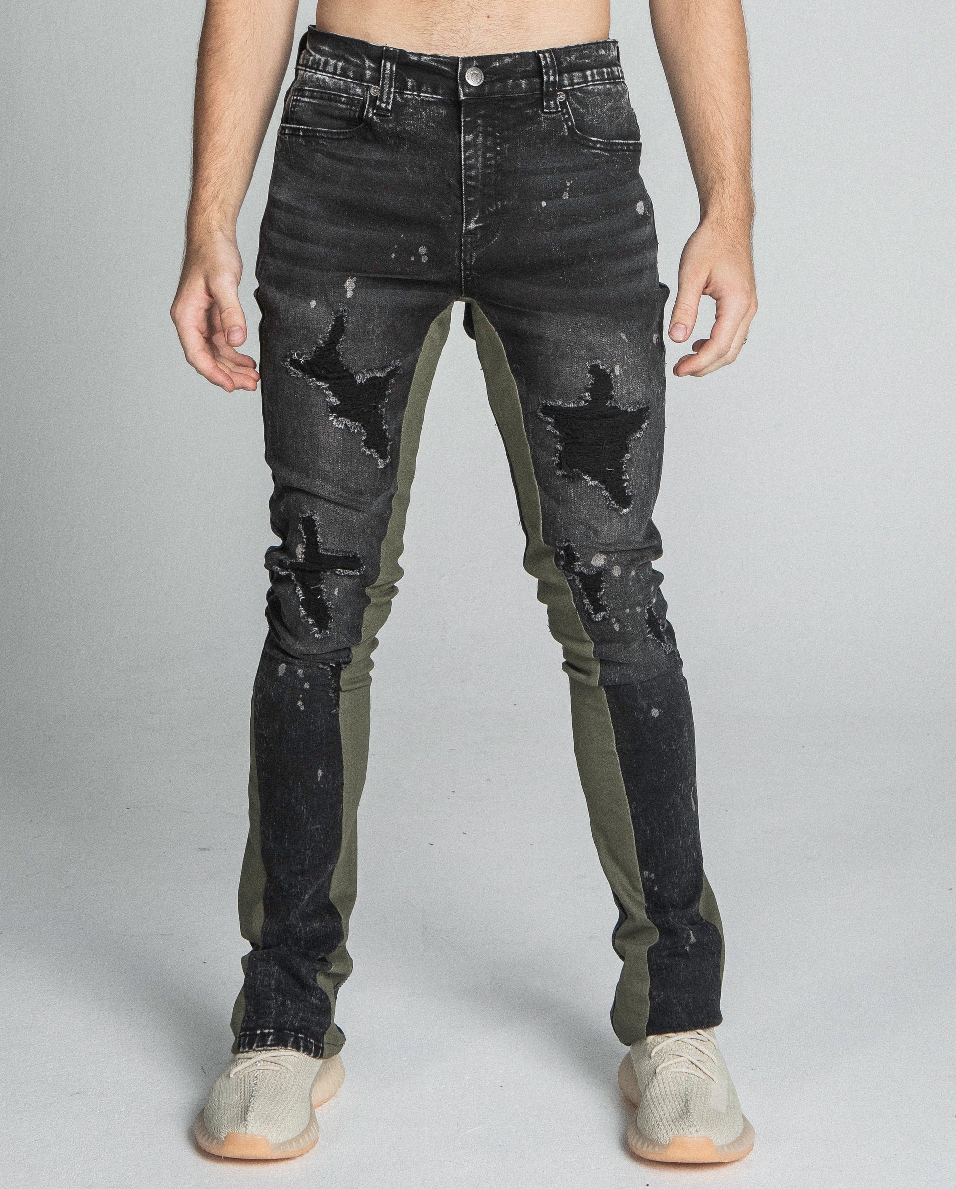 Black Distressed Star Jeans