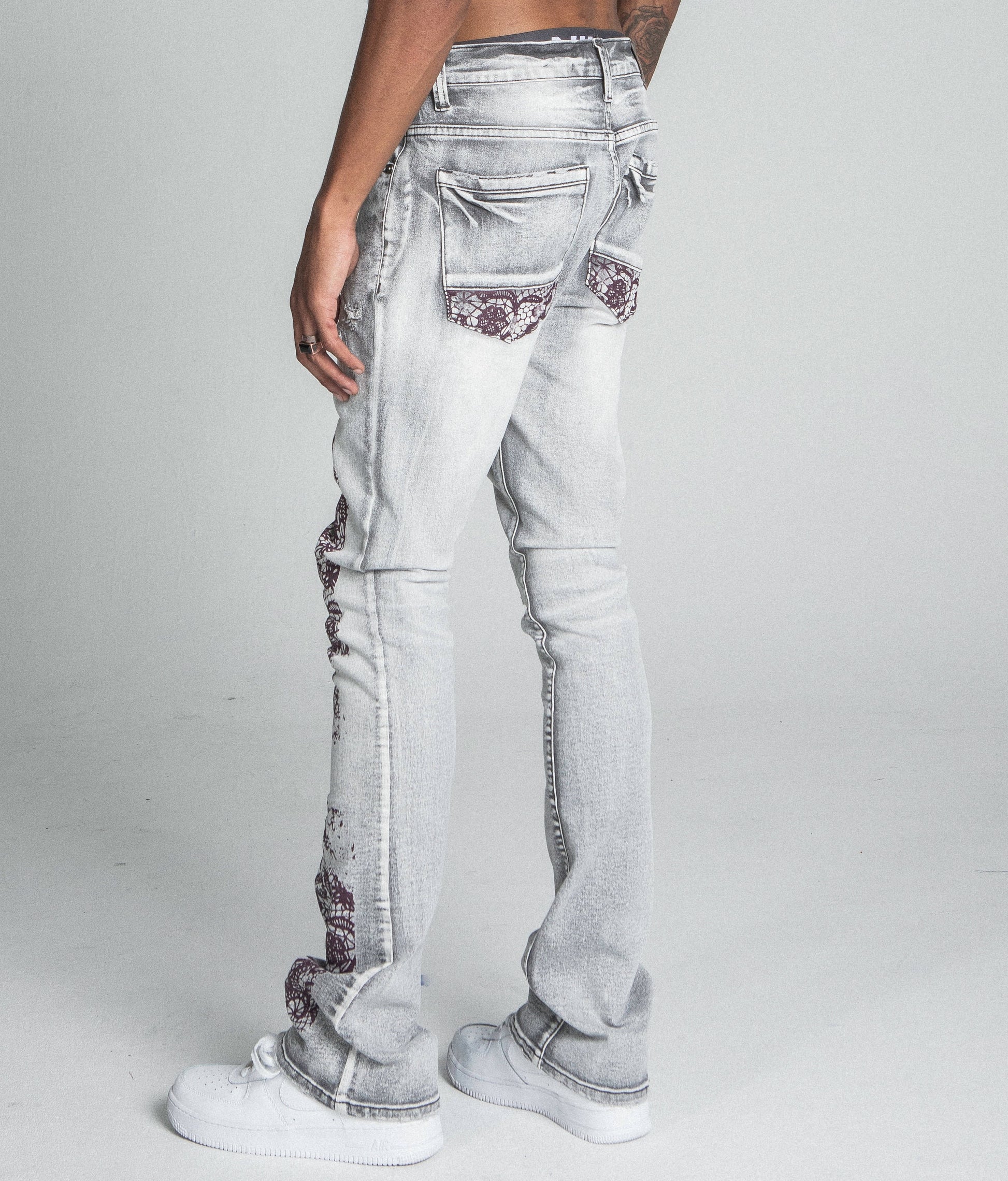 Lace Faded Slim Fit Stone Wash Jeans