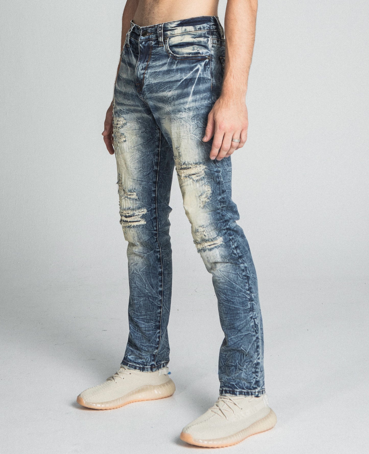 RIPPED VINTAGE SLIM JEANS