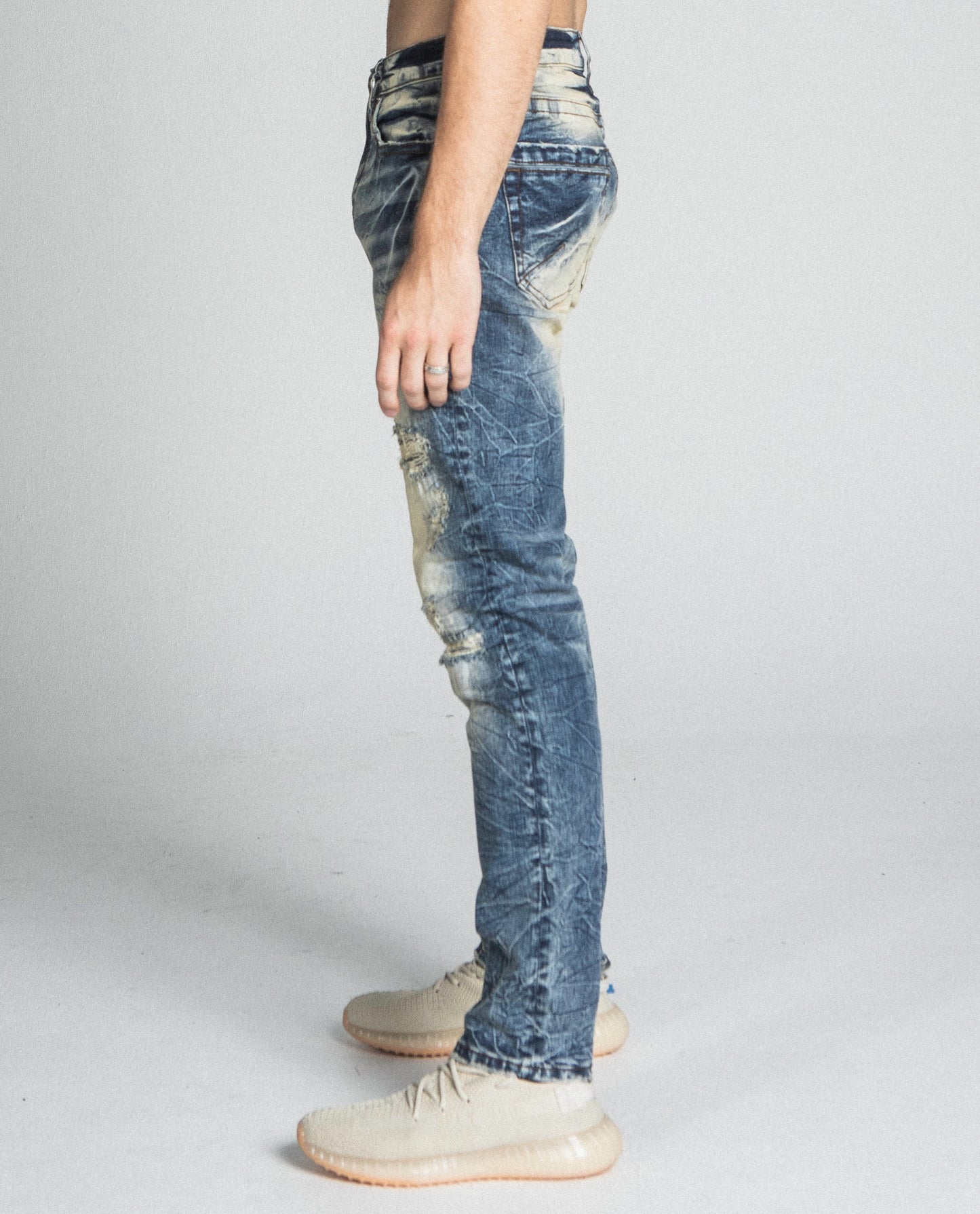 RIPPED VINTAGE SLIM JEANS