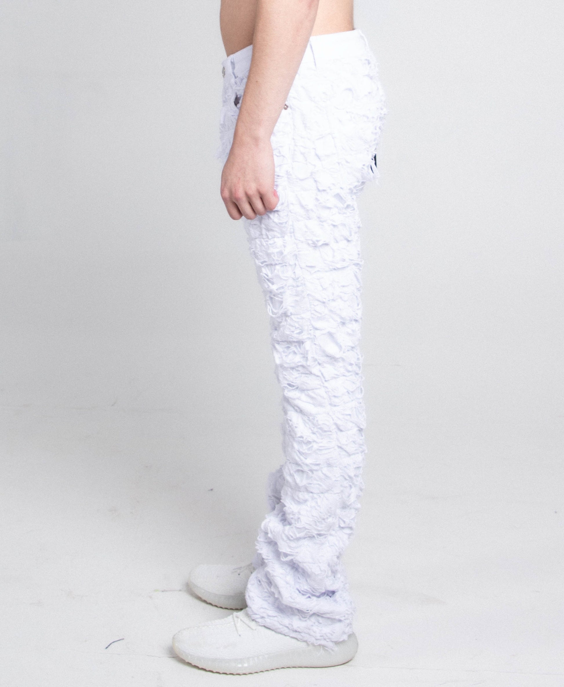 White Freyed Relaxed Fit Jeans