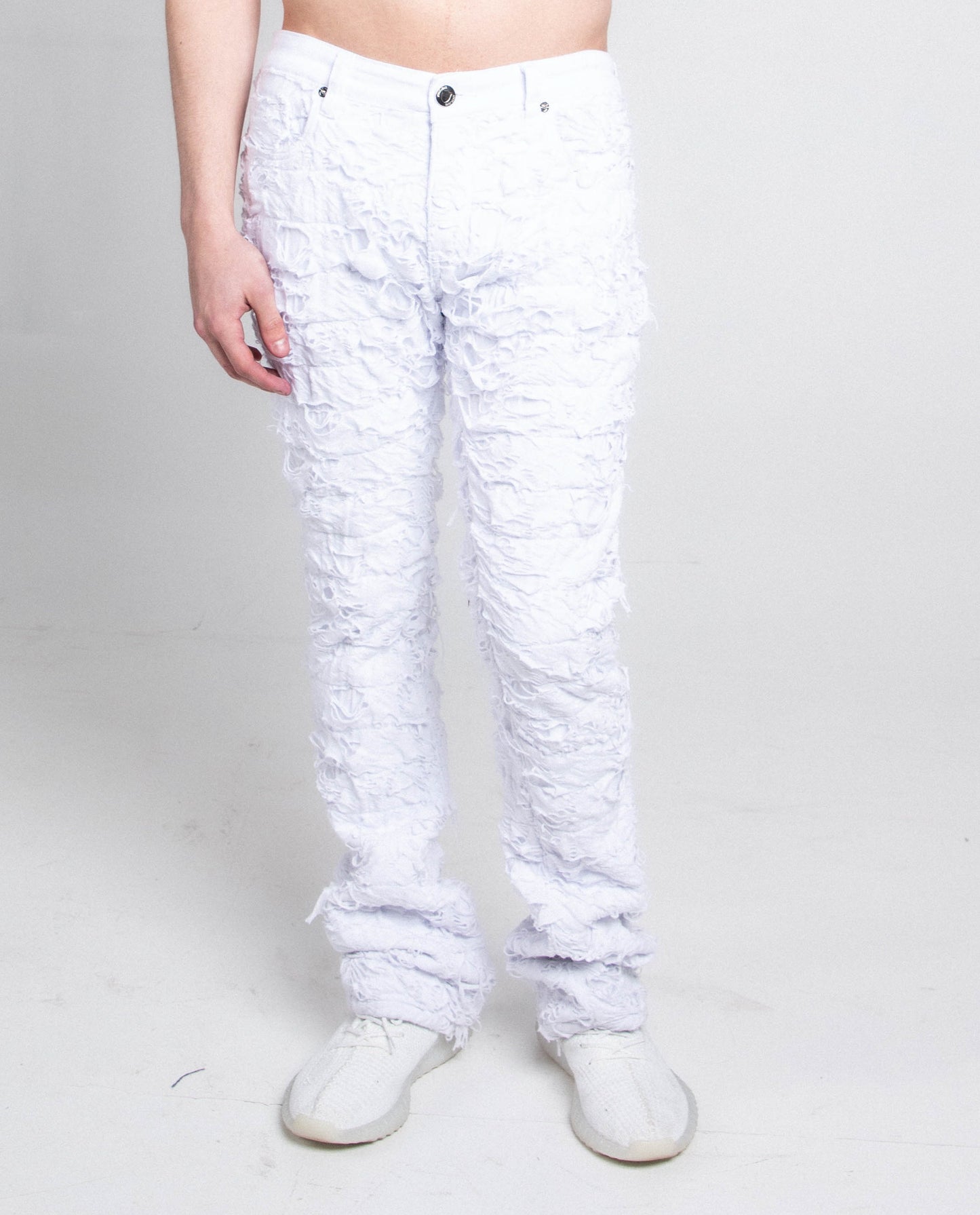 White Freyed Relaxed Fit Jeans
