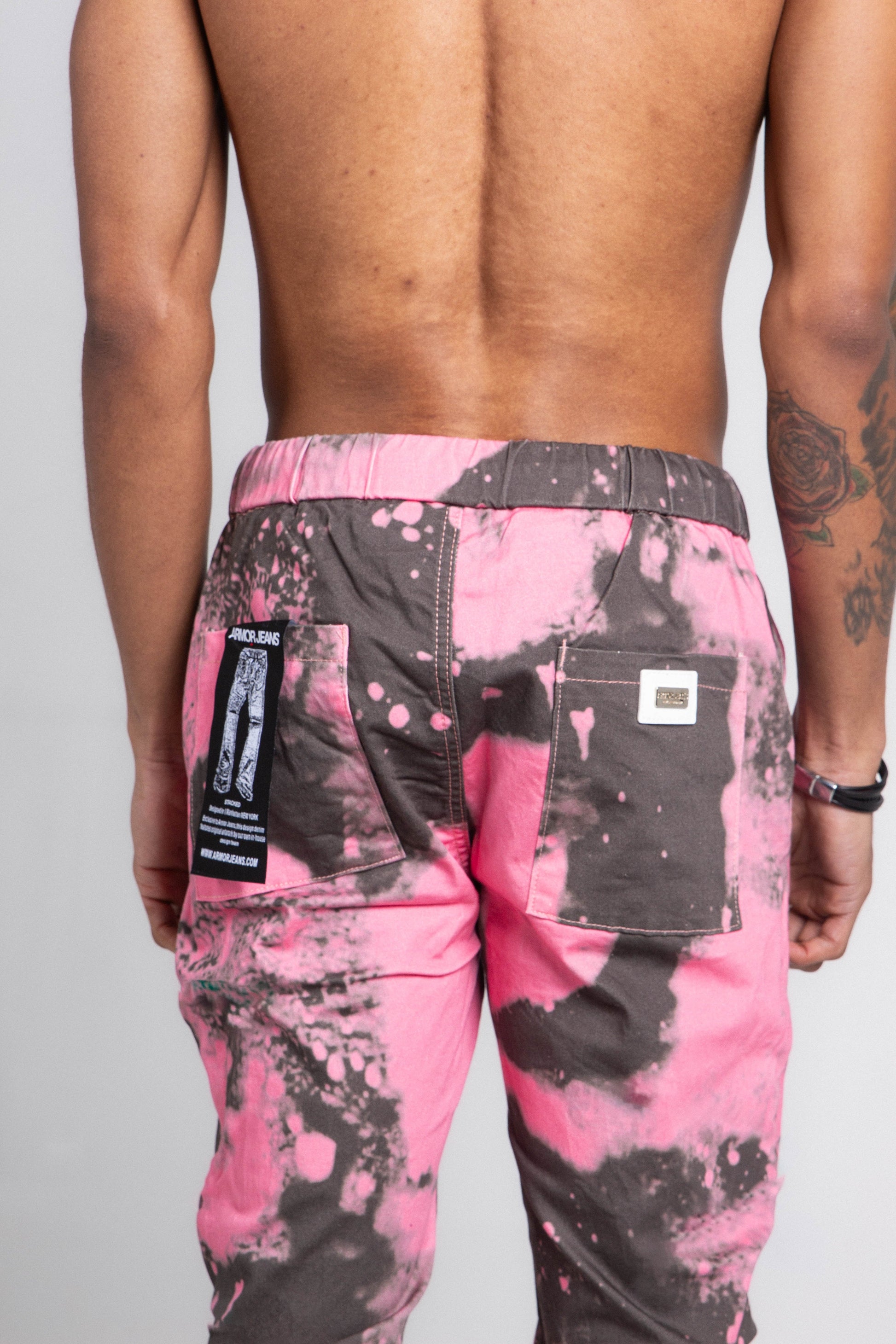 COLOR DYE LOOSE JEANS