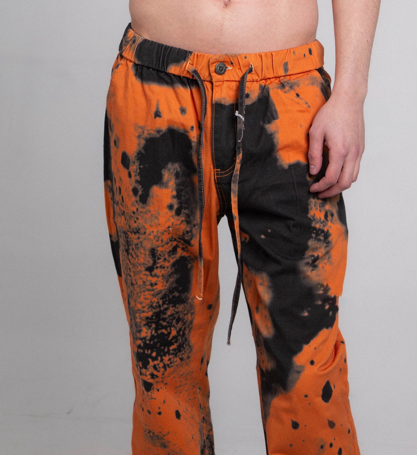 COLOR DYE LOOSE JEANS