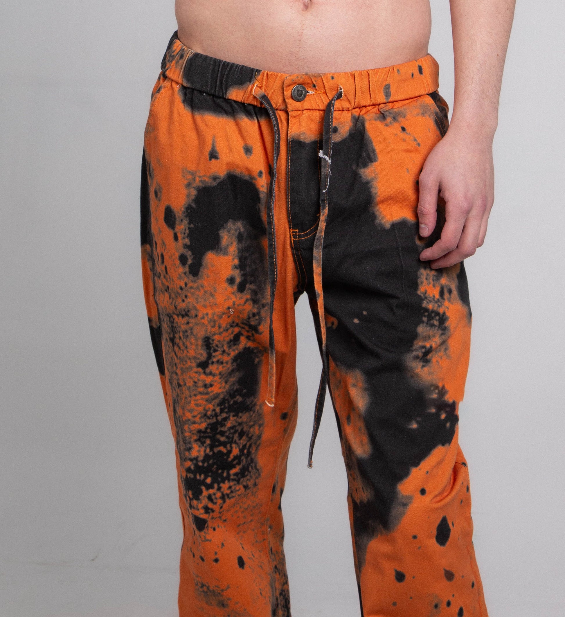 COLOR DYE LOOSE JEANS