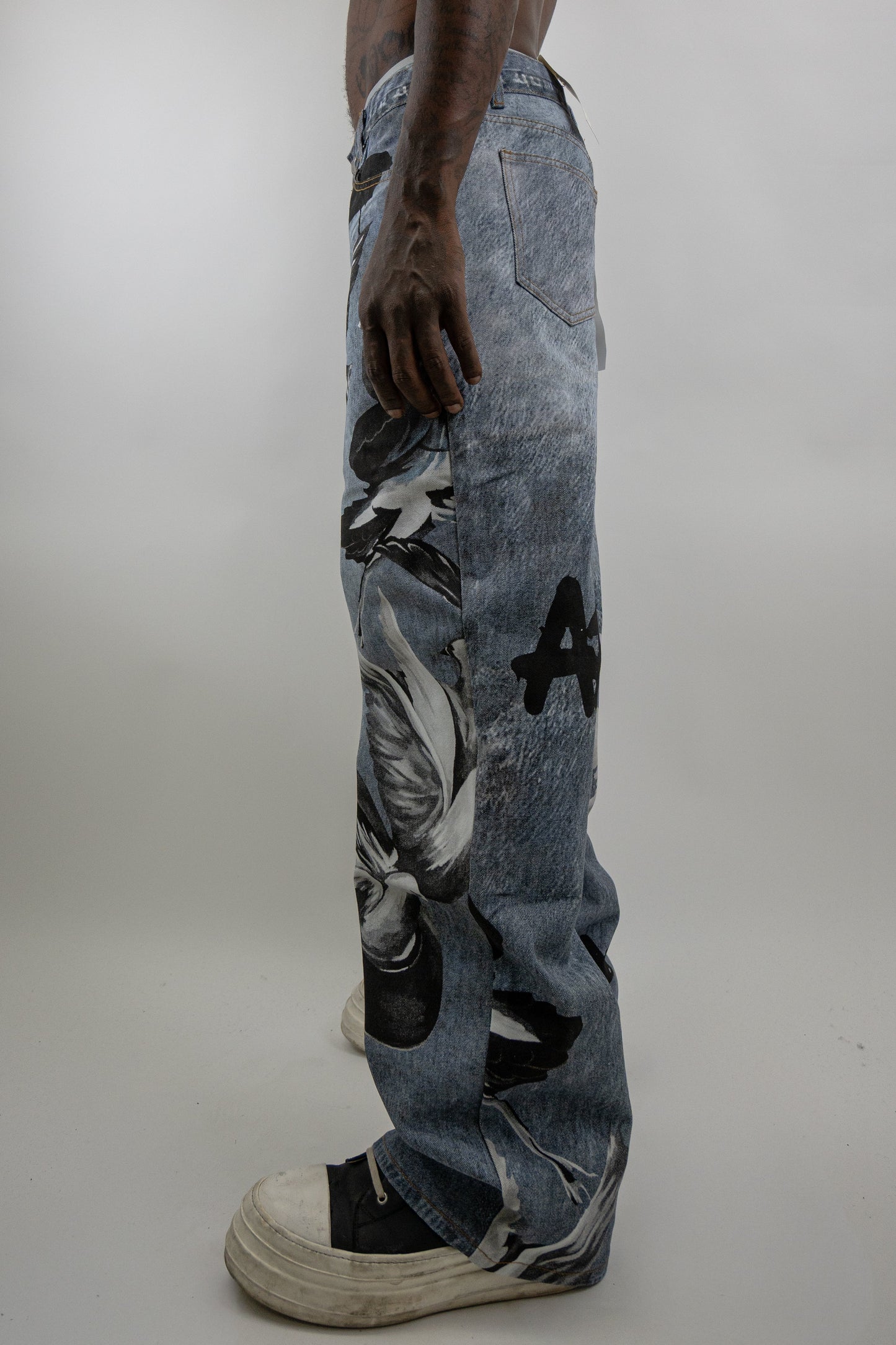 Graphic Printed Baggy Jeans