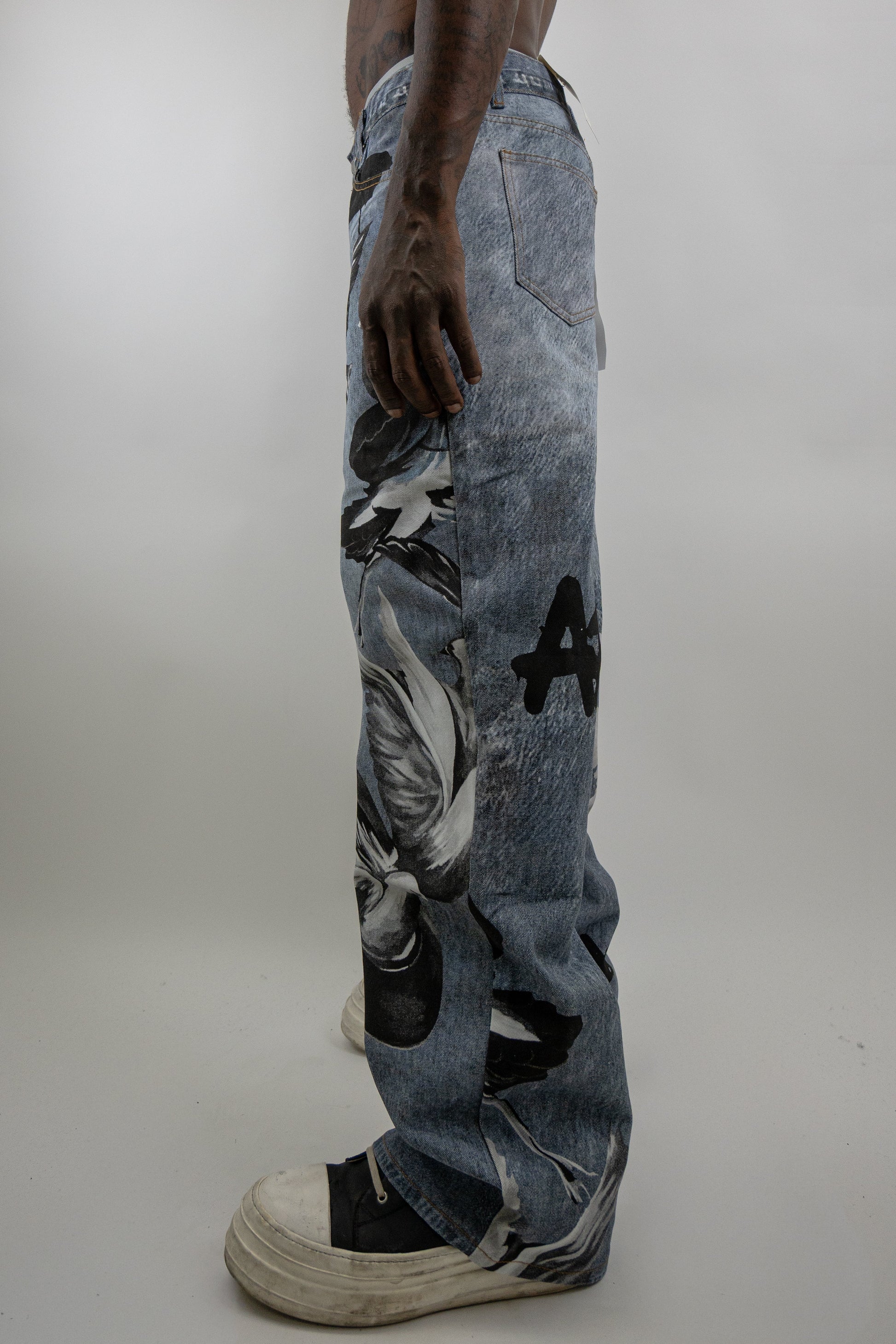 Graphic Printed Baggy Jeans