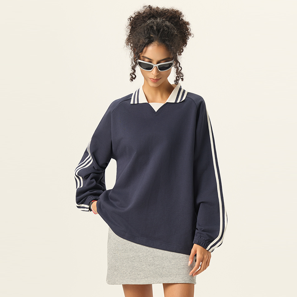Loose-Fit Heavyweight Contrast Collar Sweatshirt