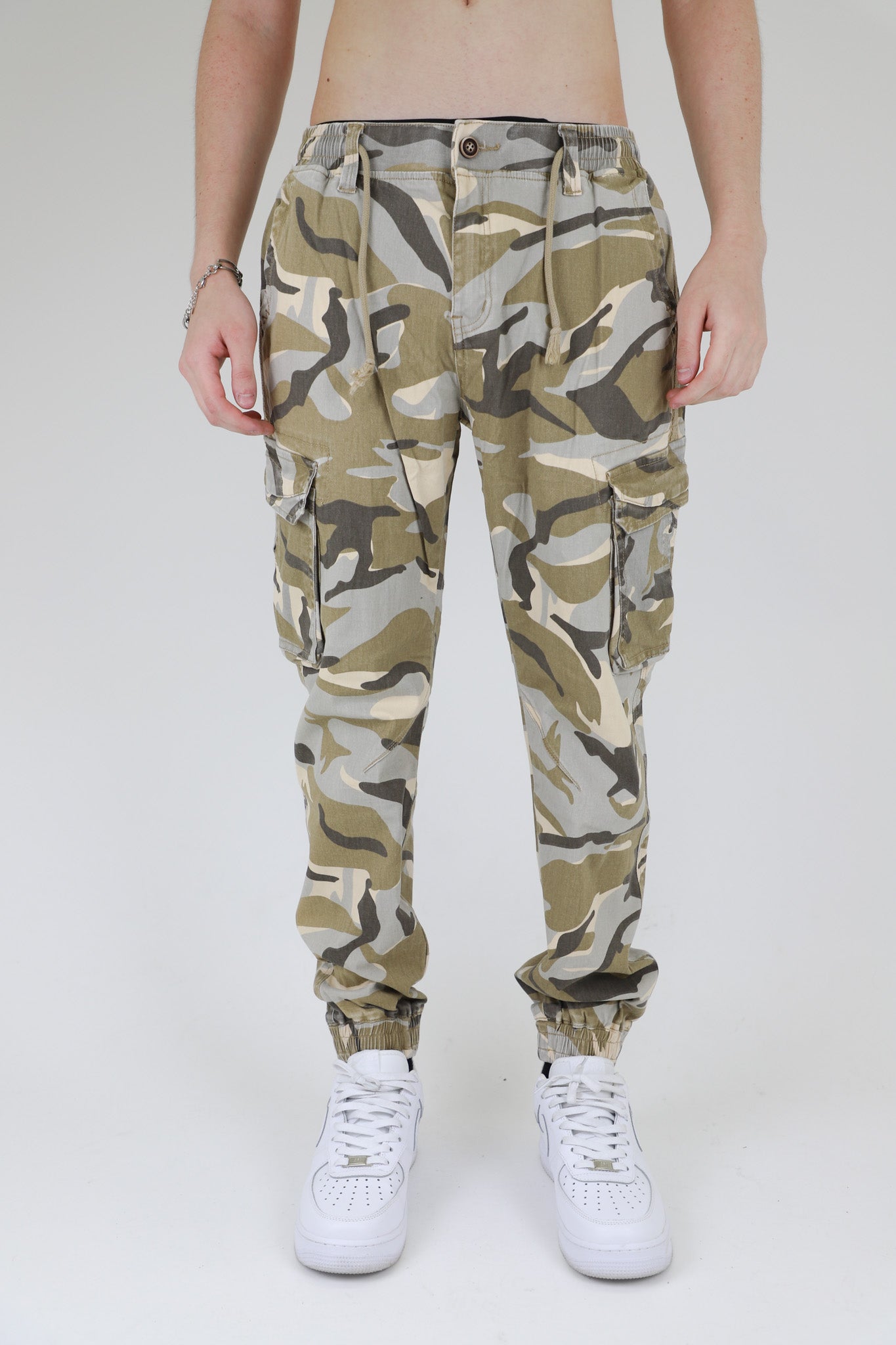 Relaxed Fit Men’s Light Camo Cargo Joggers
