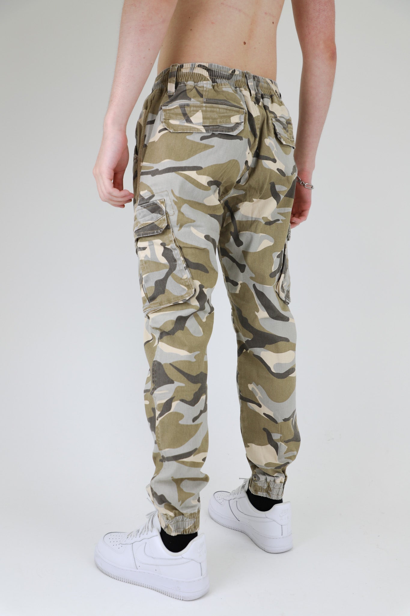 Relaxed Fit Men’s Light Camo Cargo Joggers