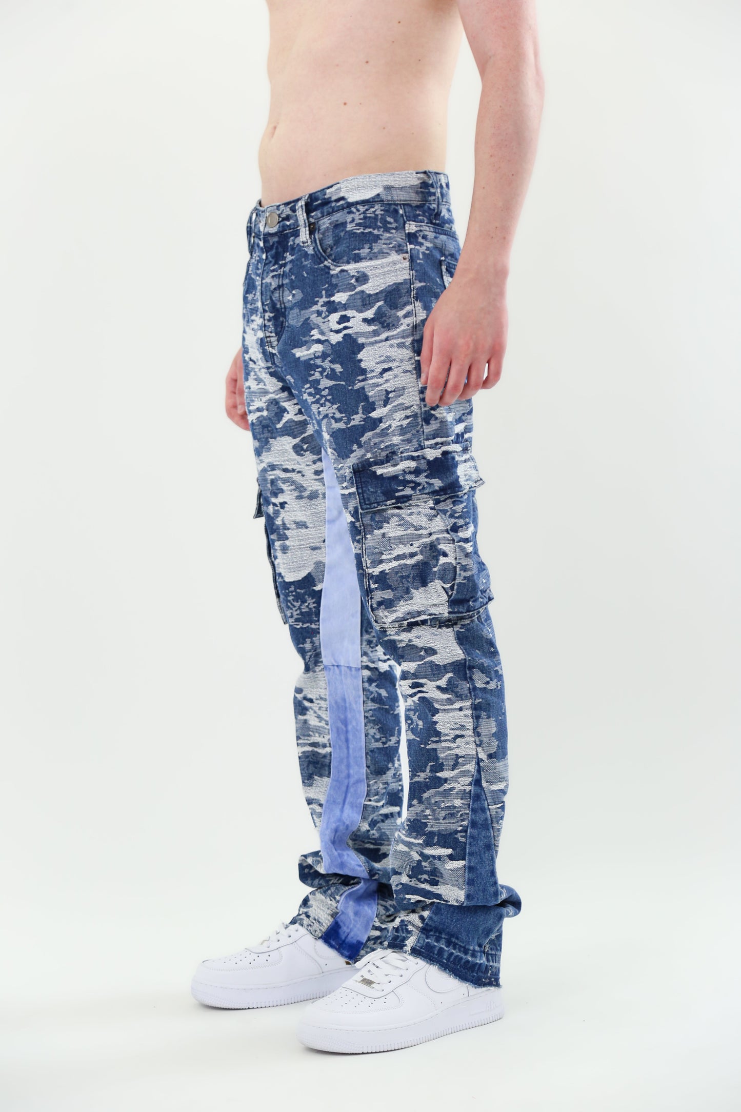 BLUE CARGO JACQUARD JEANS