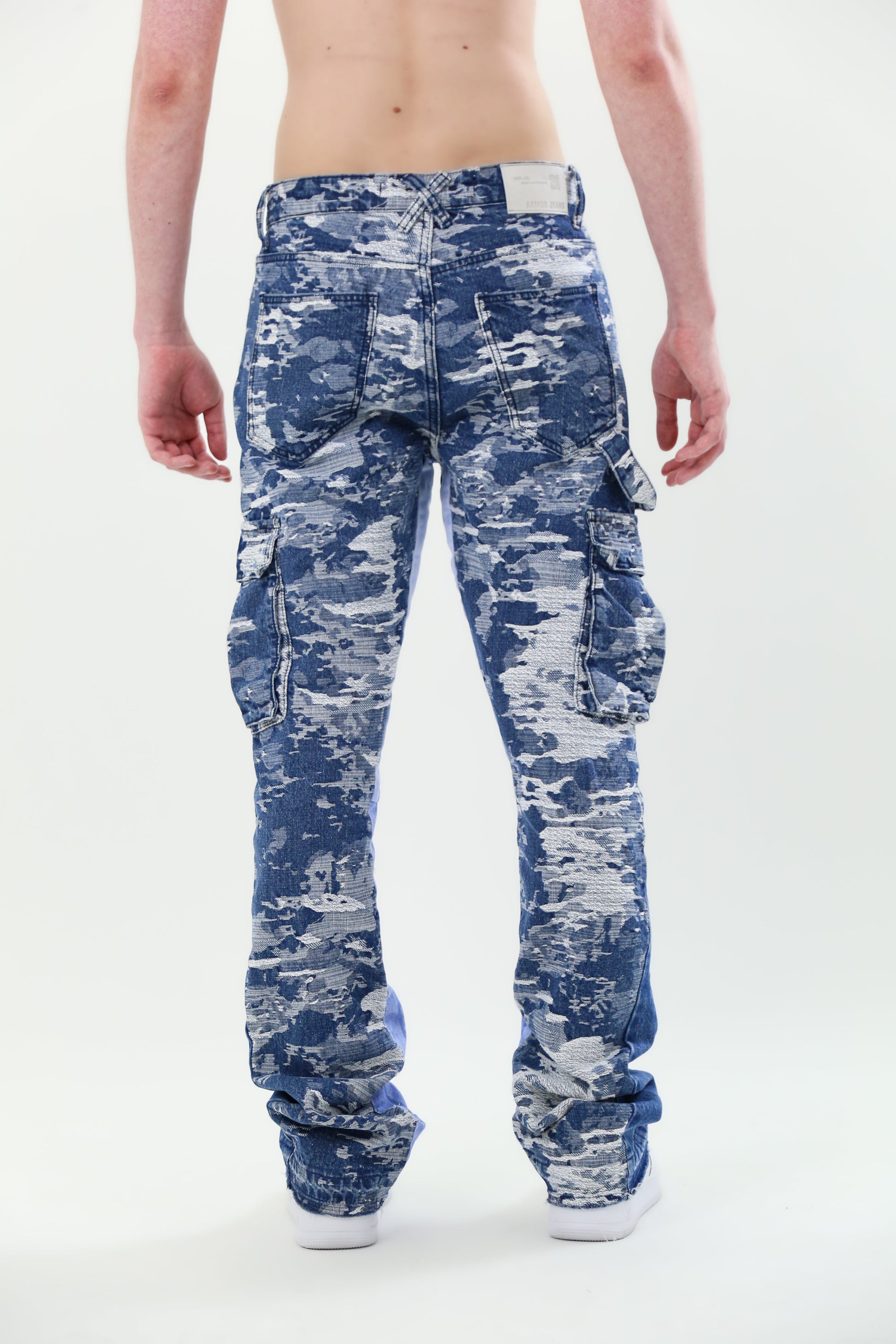 BLUE CARGO JACQUARD JEANS