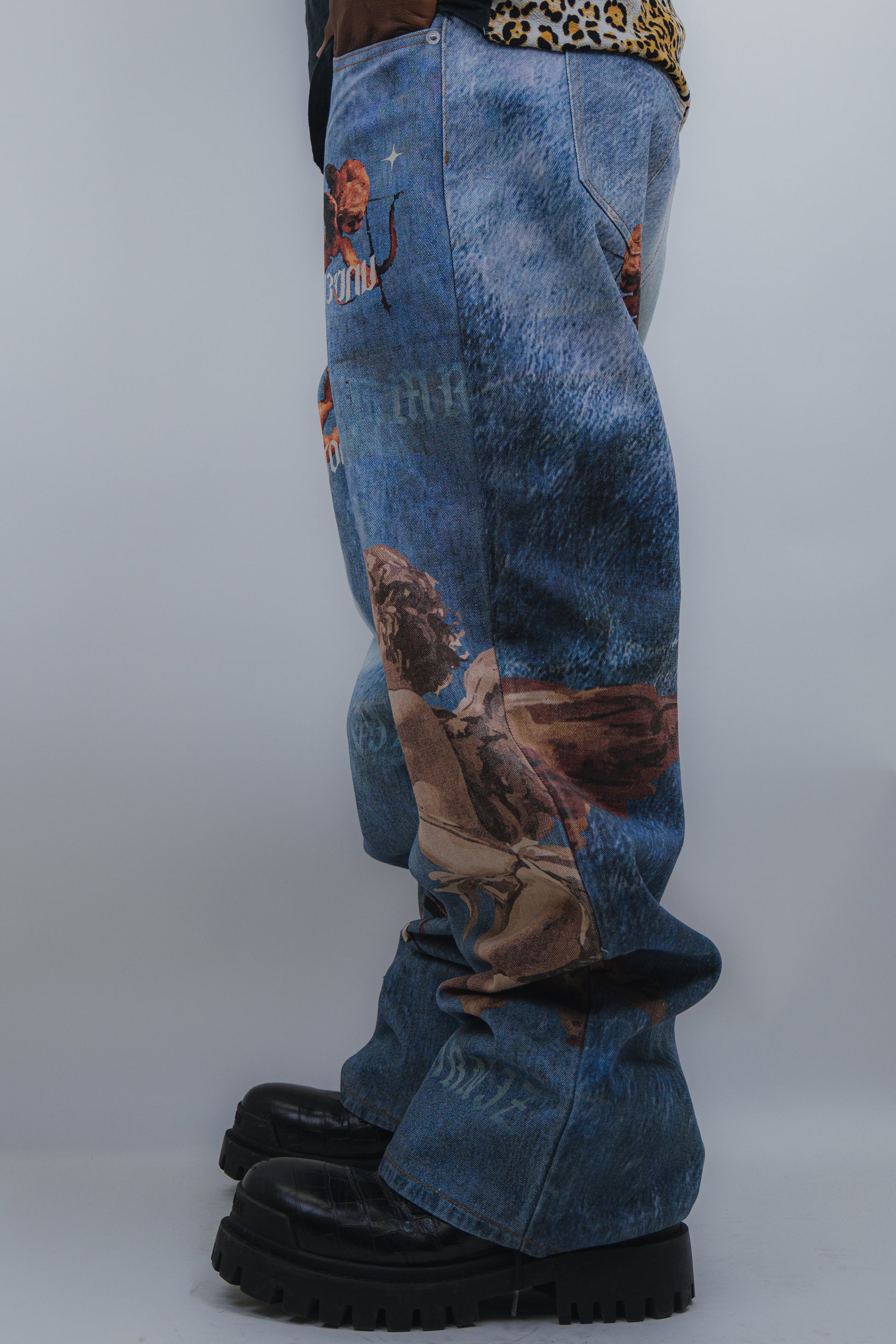Graphic Printed Baggy Jeans