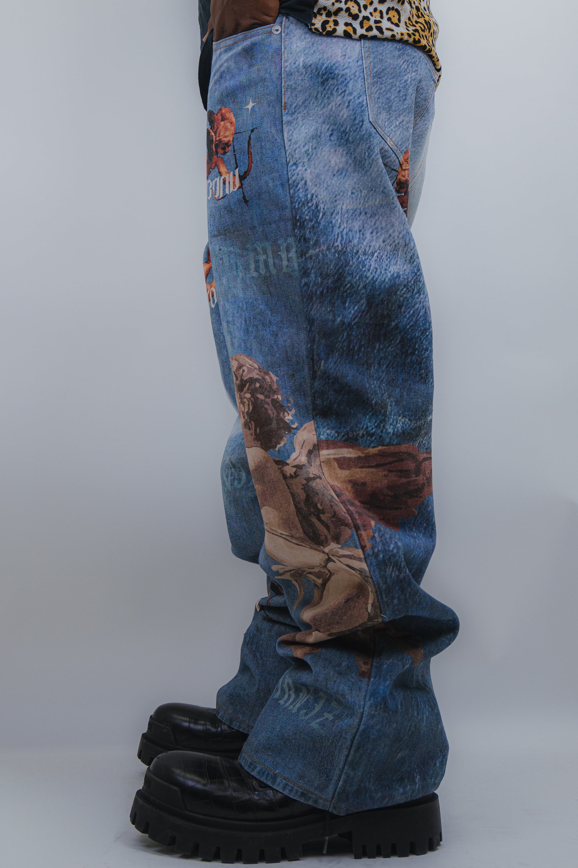 Graphic Printed Baggy Jeans